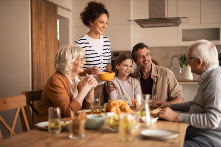 Phone-Free Meals: A Simple Non-Food Fast for Prayerful Eating